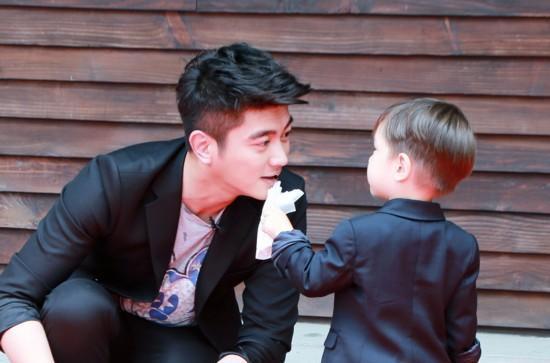 杜江娱乐圈,从军人到演员，娱乐圈的蜕变之路